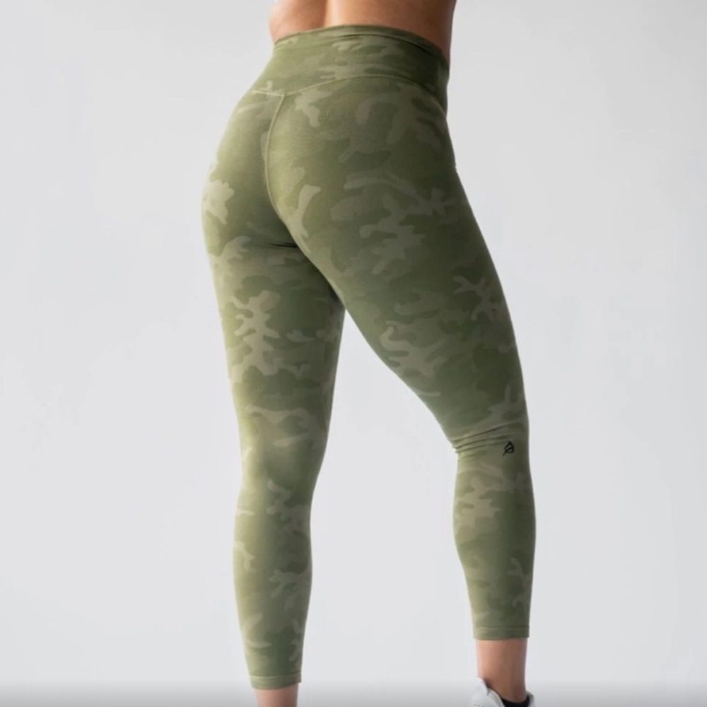 Womens P'tula Green Camo Leggings Size Small